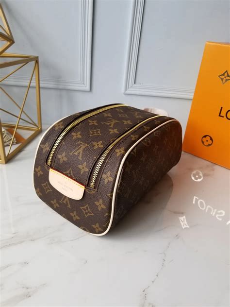 louis vuitton toiletry pouch real vs fake|louis vuitton toiletry bag 26.